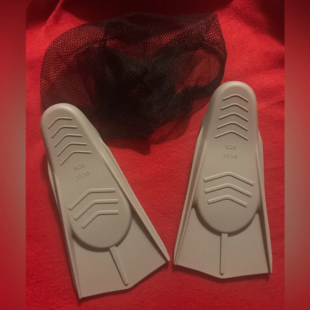 NWOT Silicone Flippers